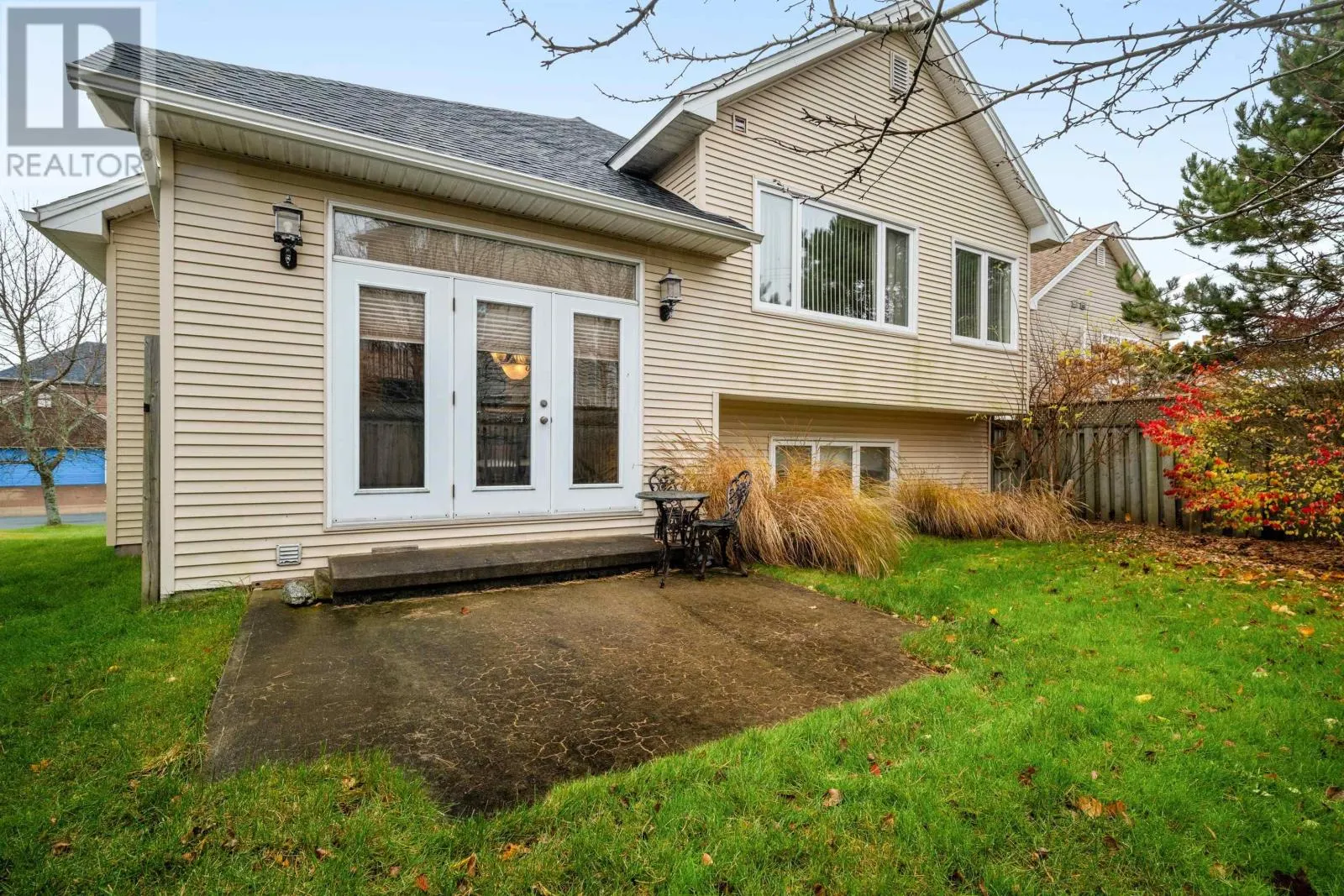 16 Ridgepark Lane