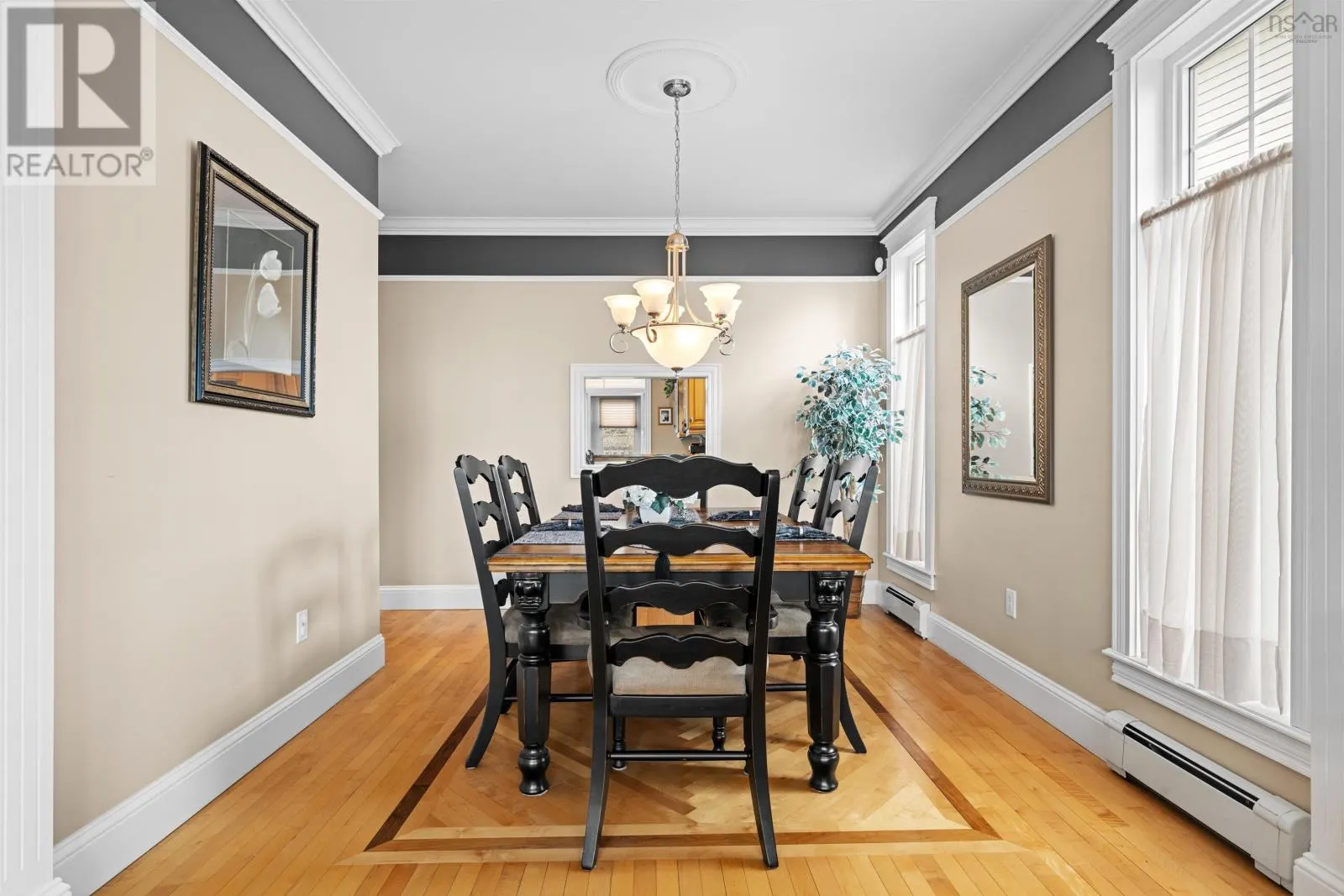 16 Ridgepark Lane
