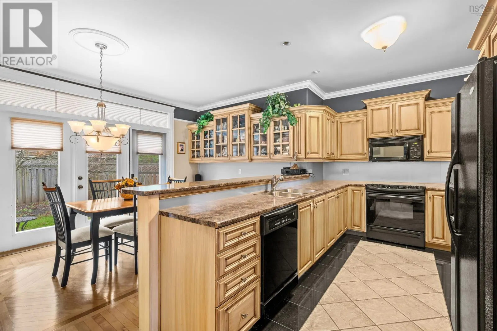 16 Ridgepark Lane