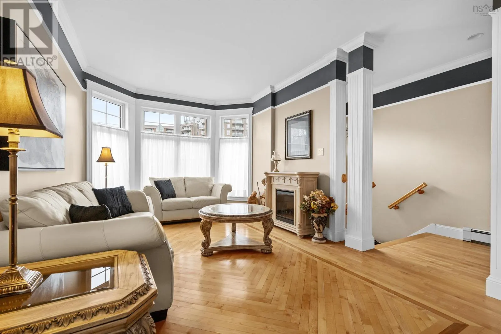 16 Ridgepark Lane