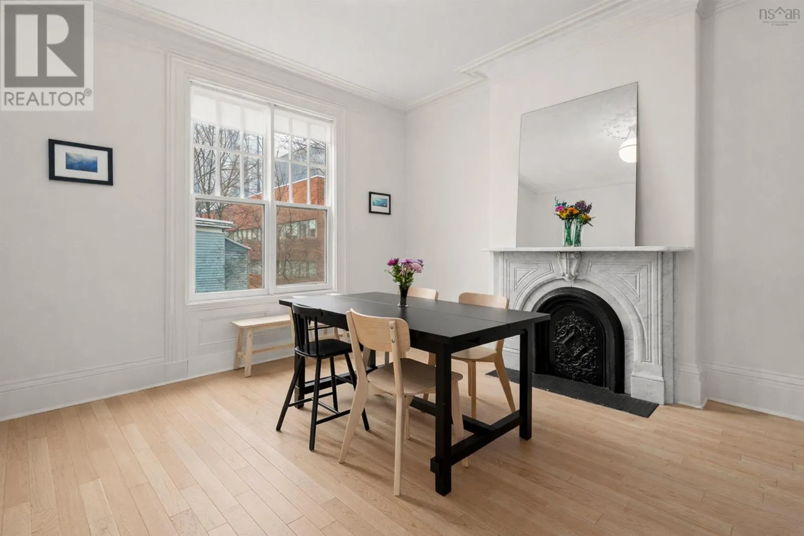 1154-1156 Queen Street