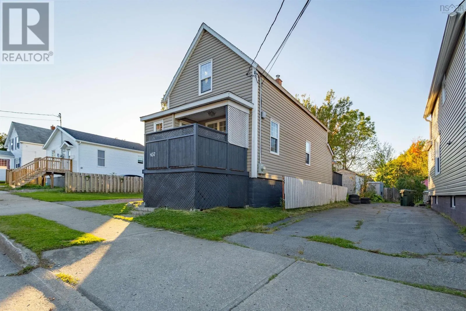 437 St Peters Road