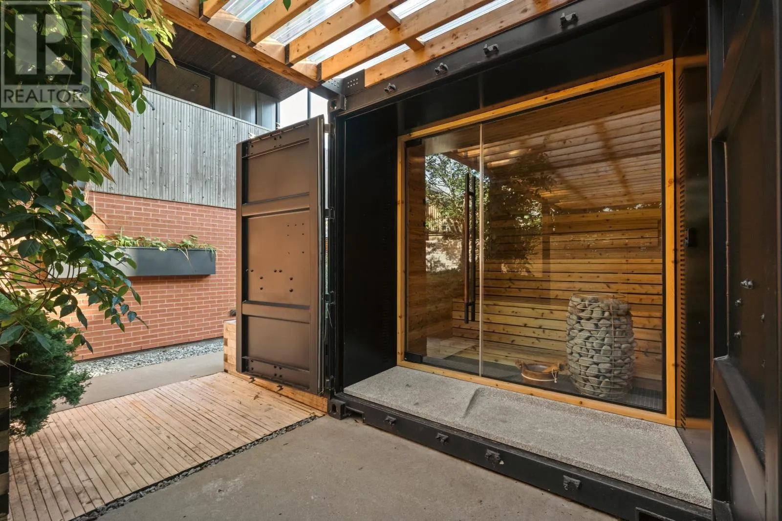 5573 Buddy Daye Street