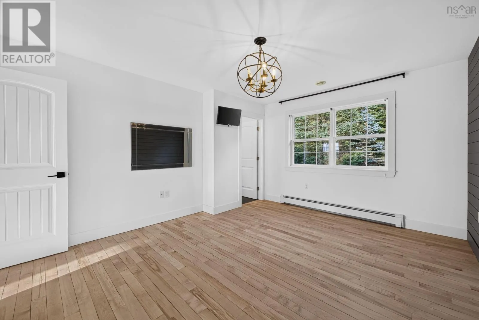 118 EDGEHILL Drive
