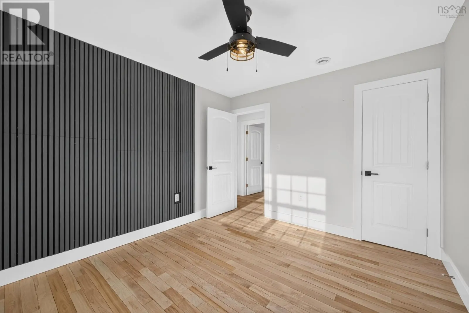 118 EDGEHILL Drive
