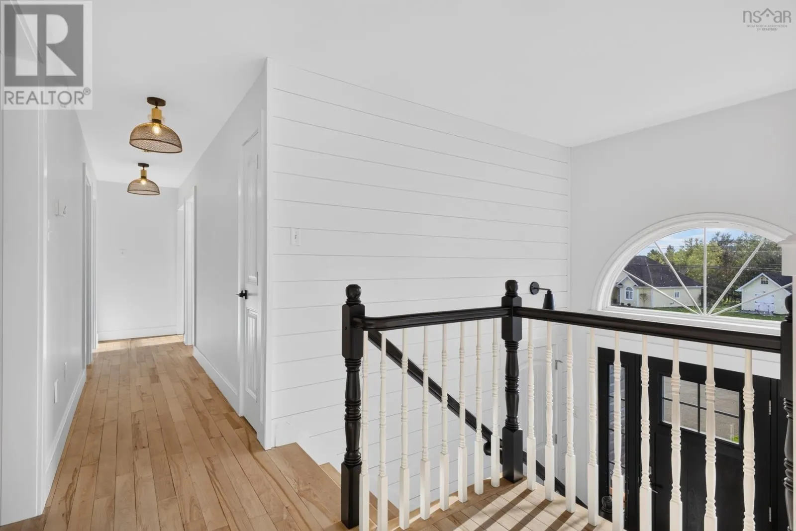 118 EDGEHILL Drive