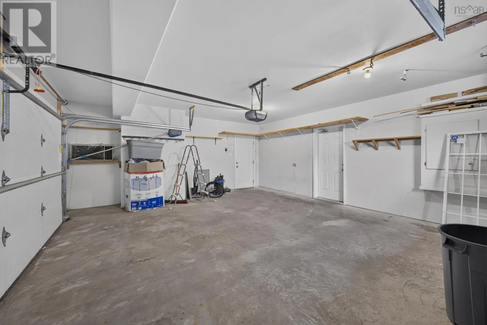 118 EDGEHILL Drive