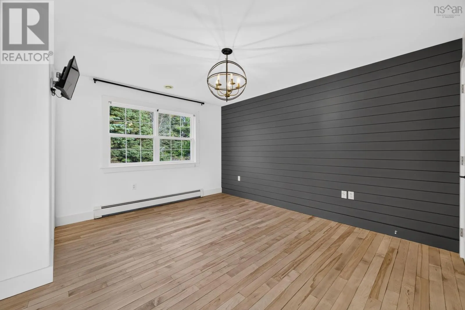 118 EDGEHILL Drive