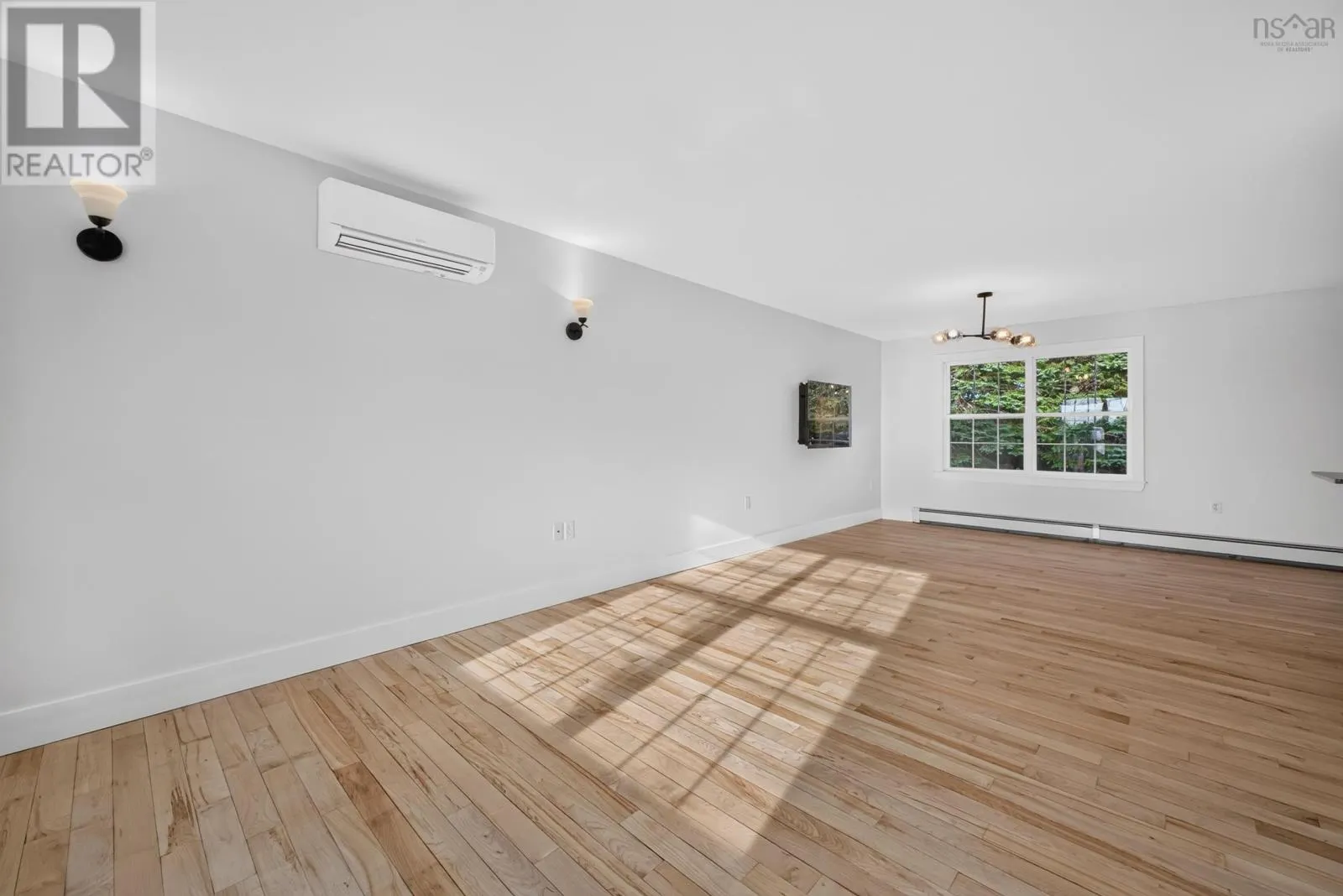 118 EDGEHILL Drive