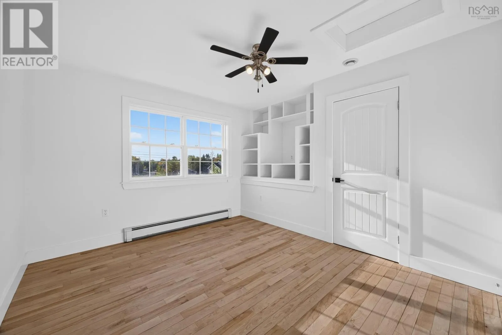 118 EDGEHILL Drive