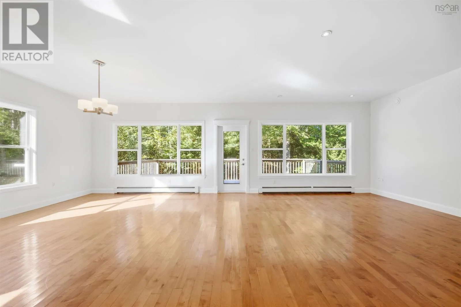 125 Carnoustie Drive