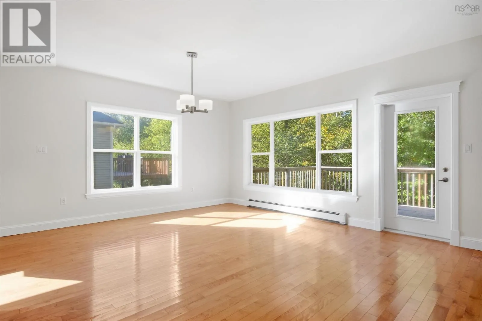 125 Carnoustie Drive