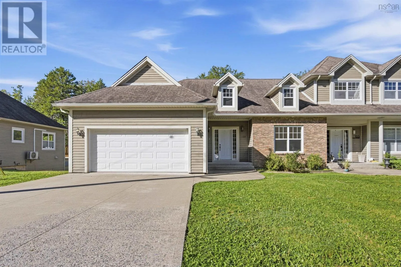 125 Carnoustie Drive