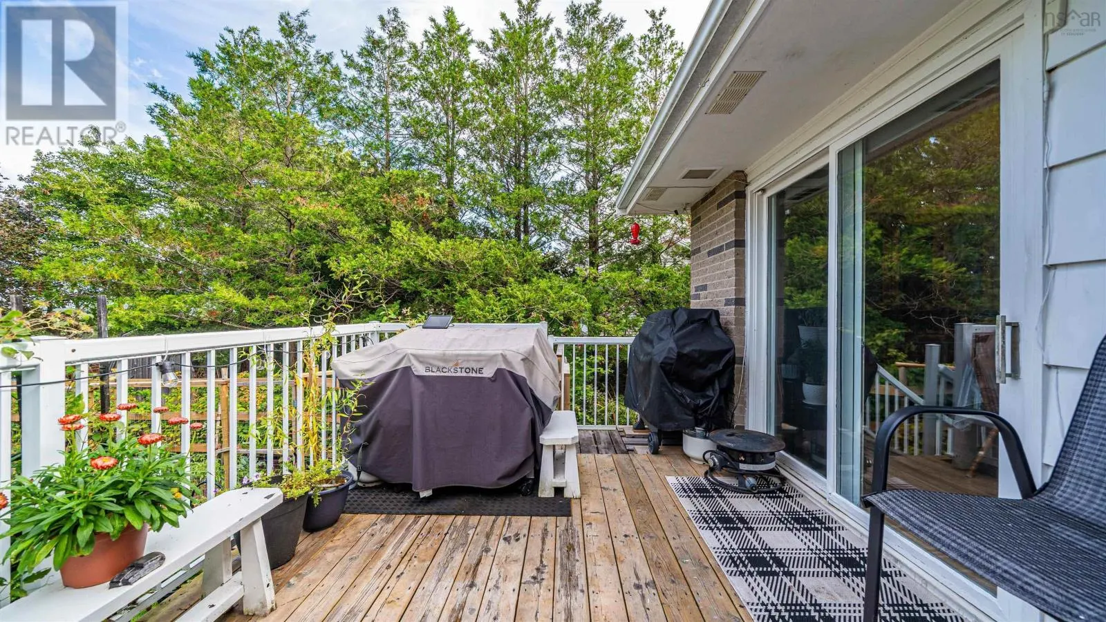 7 Lakeview Drive