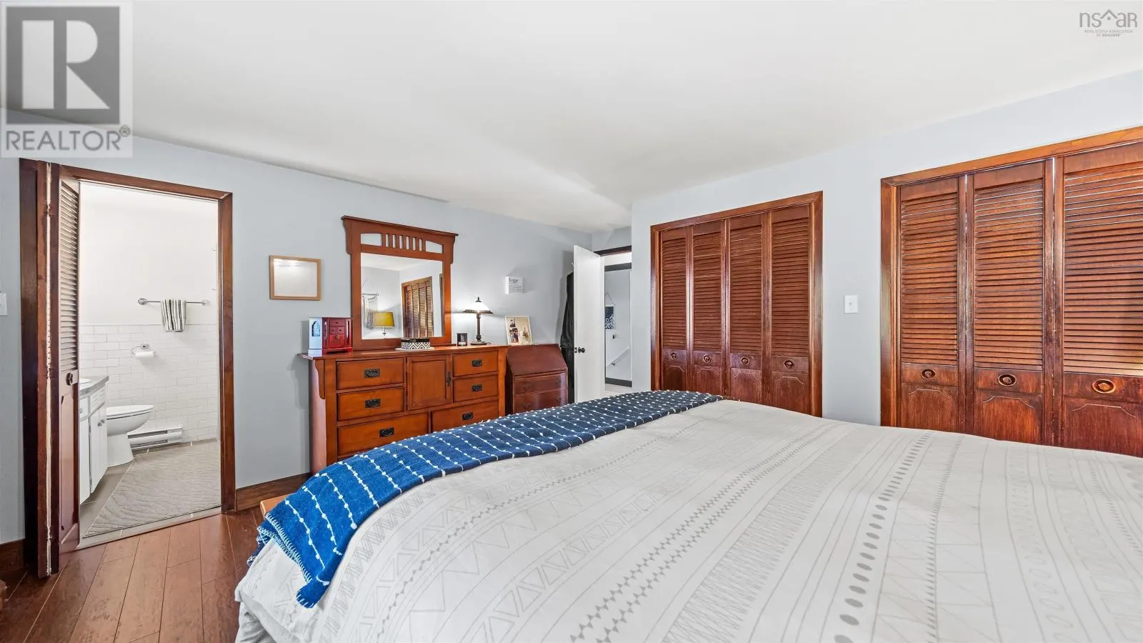 7 Lakeview Drive