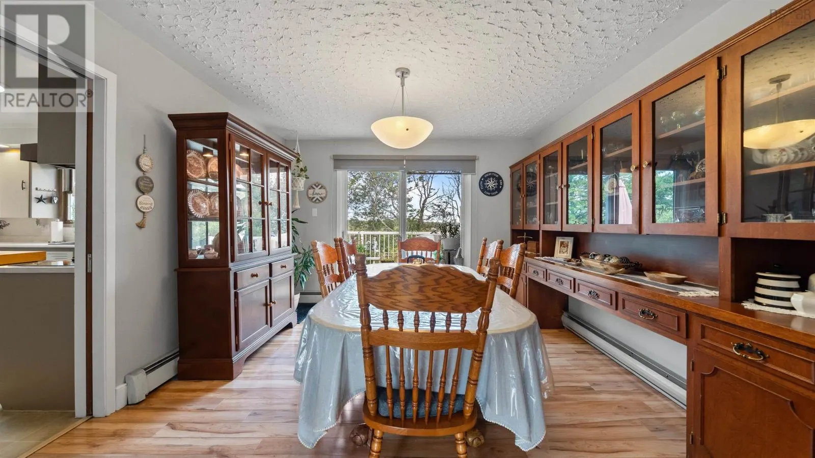 7 Lakeview Drive