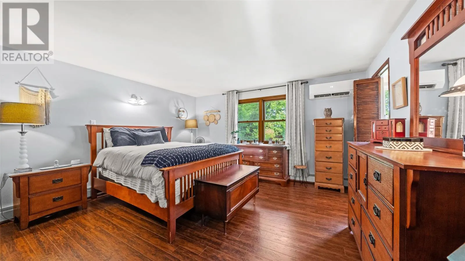 7 Lakeview Drive