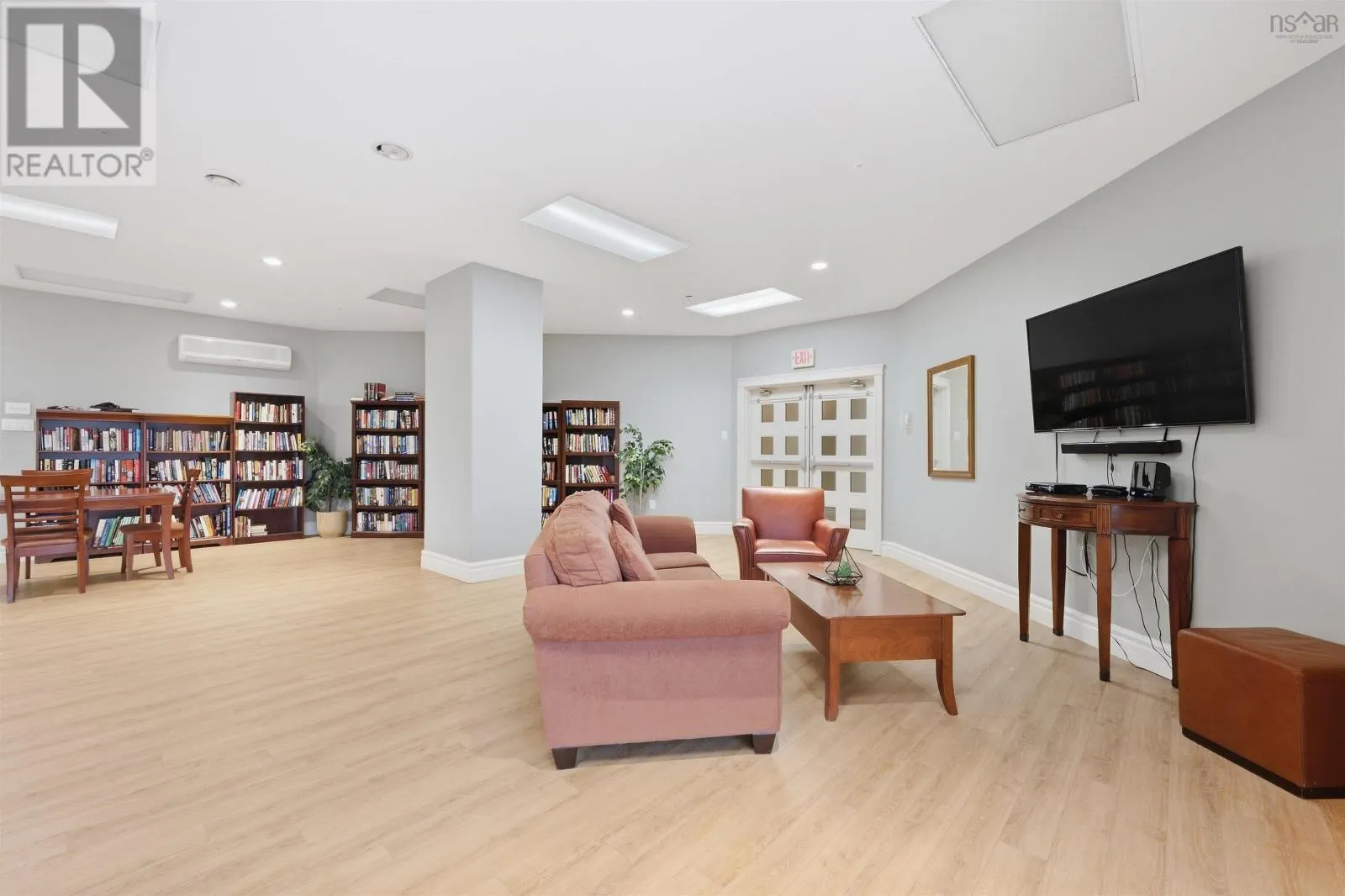 610 202 Walter Havill Drive