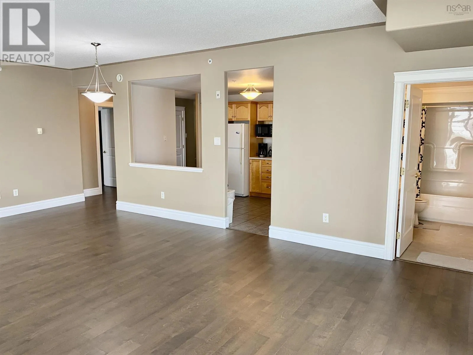 610 202 Walter Havill Drive