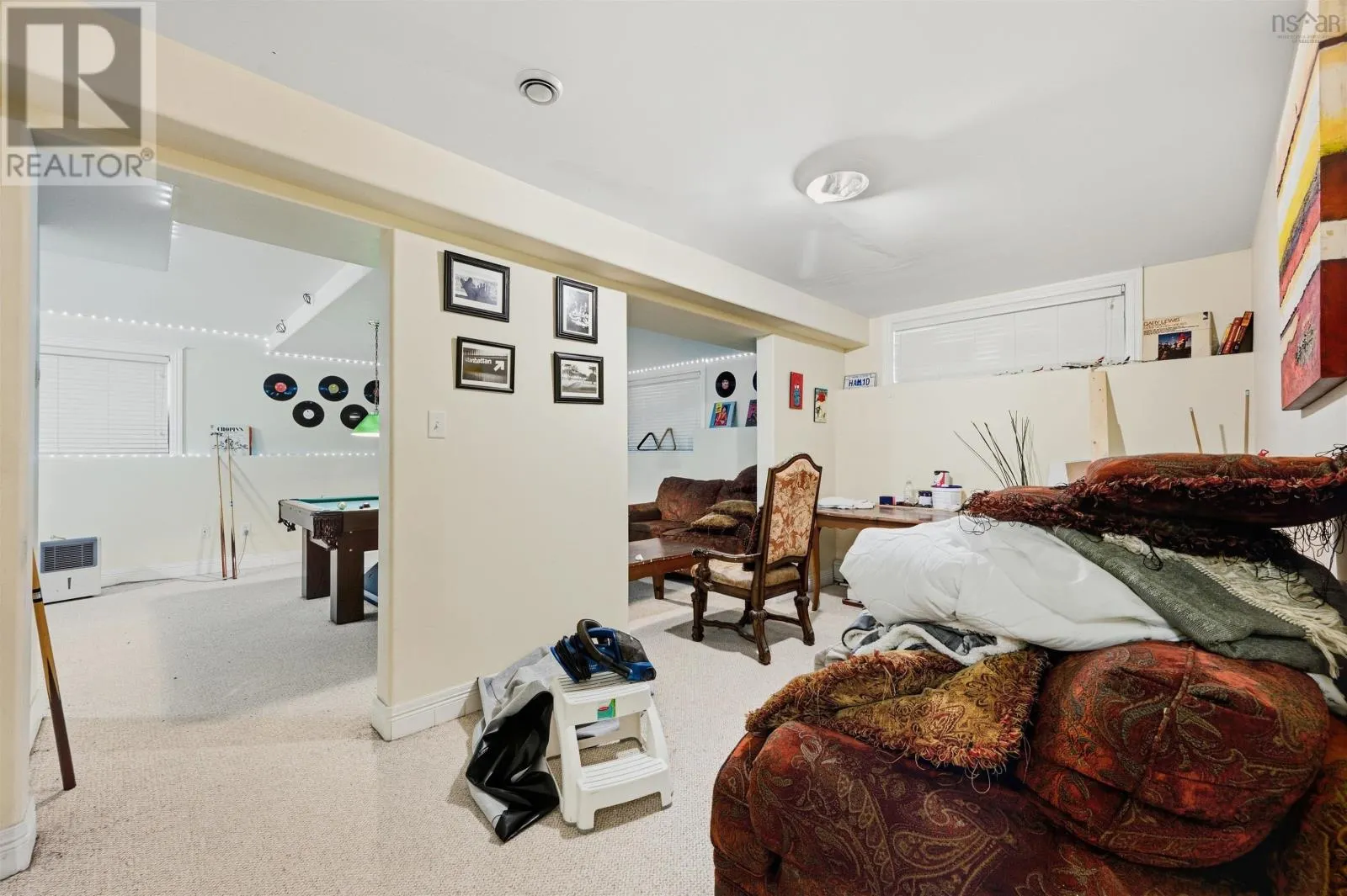 18 Stone Gate Drive