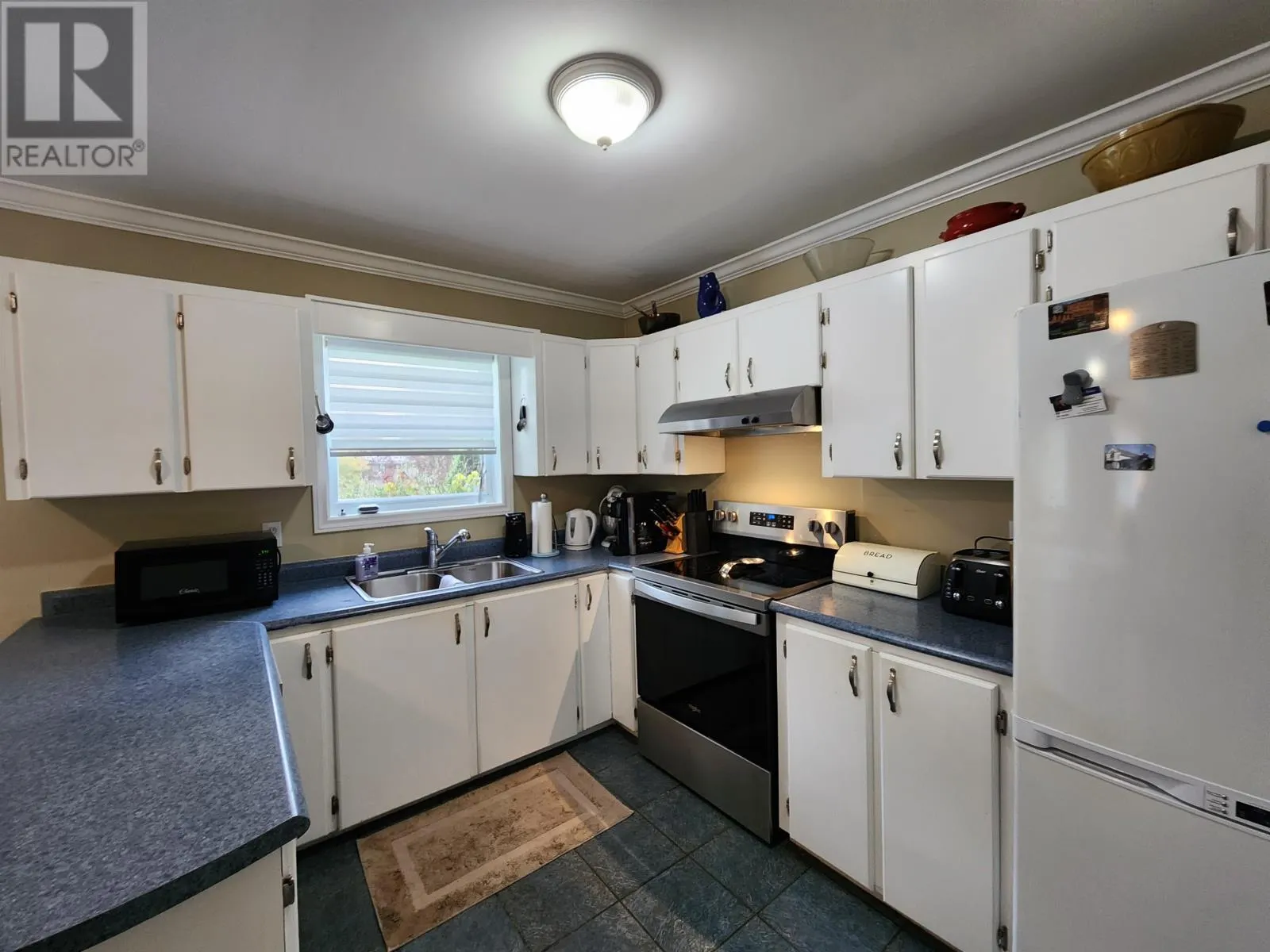549 ROBERT CLEMENTS Drive