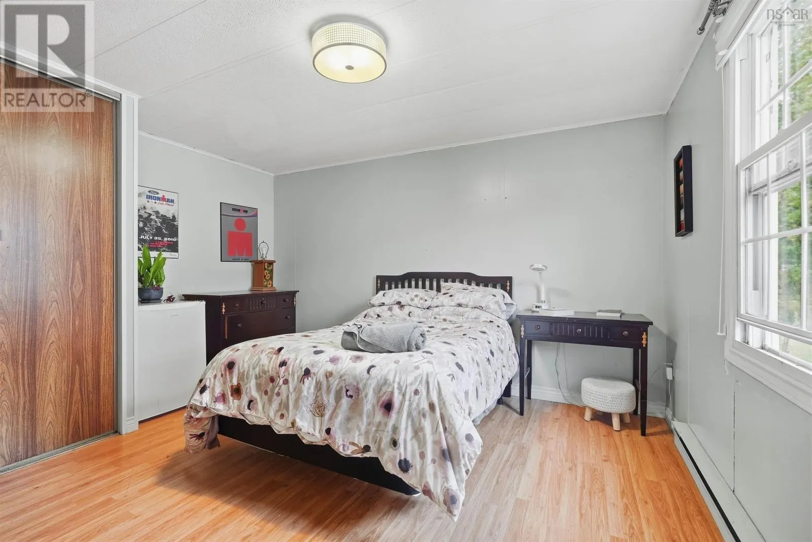 32 Earleton Avenue