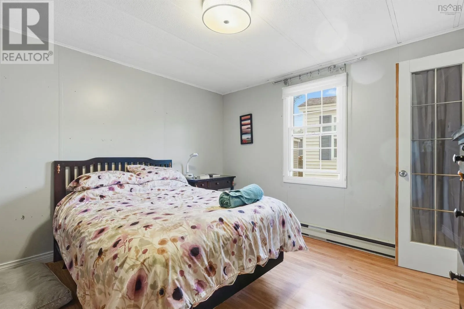 32 Earleton Avenue
