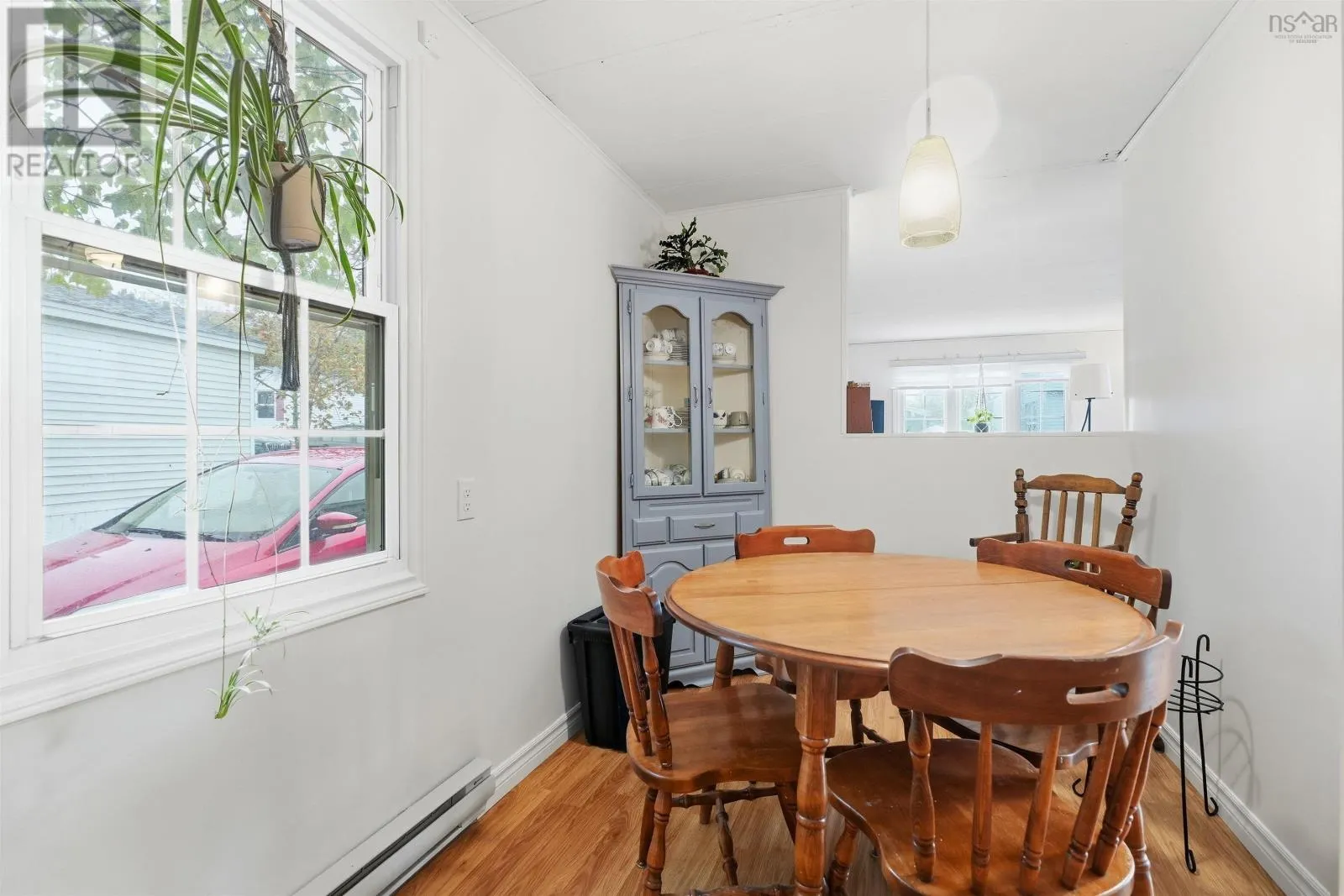 32 Earleton Avenue