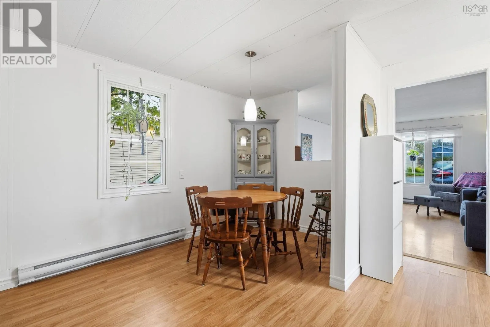 32 Earleton Avenue