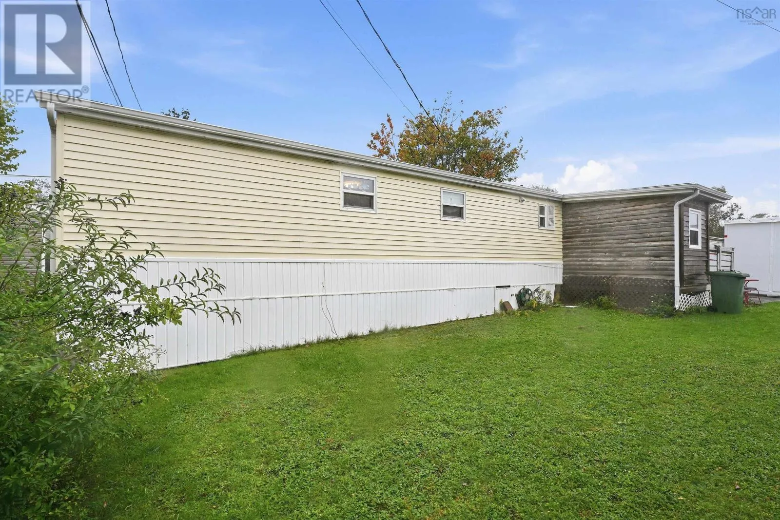 32 Earleton Avenue