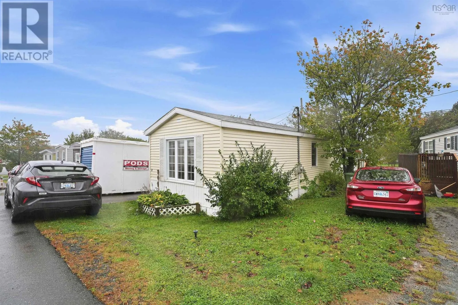 32 Earleton Avenue