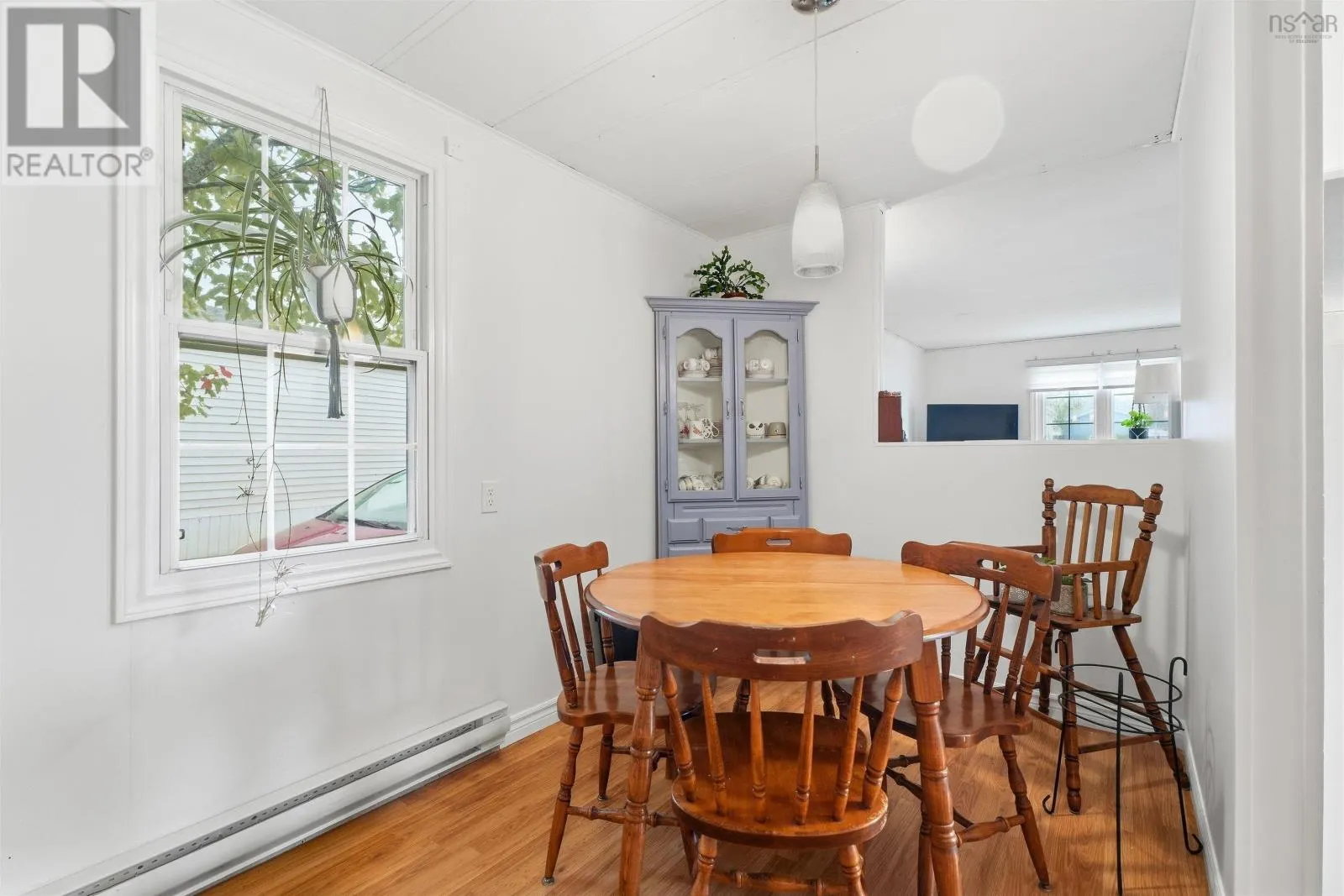 32 Earleton Avenue