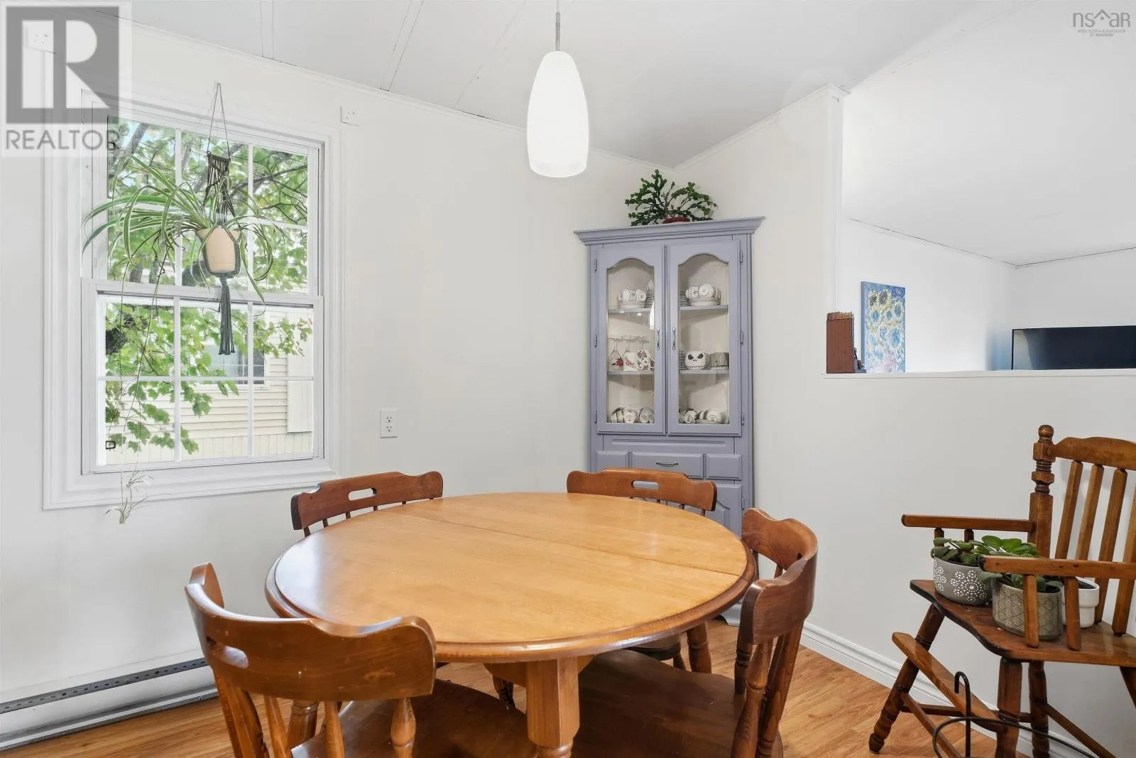 32 Earleton Avenue