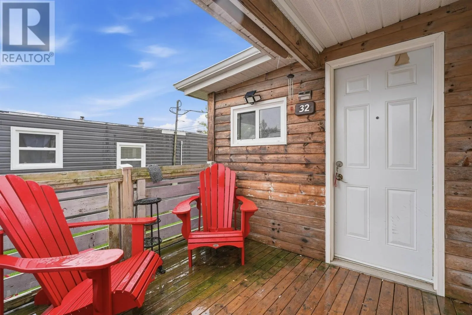 32 Earleton Avenue
