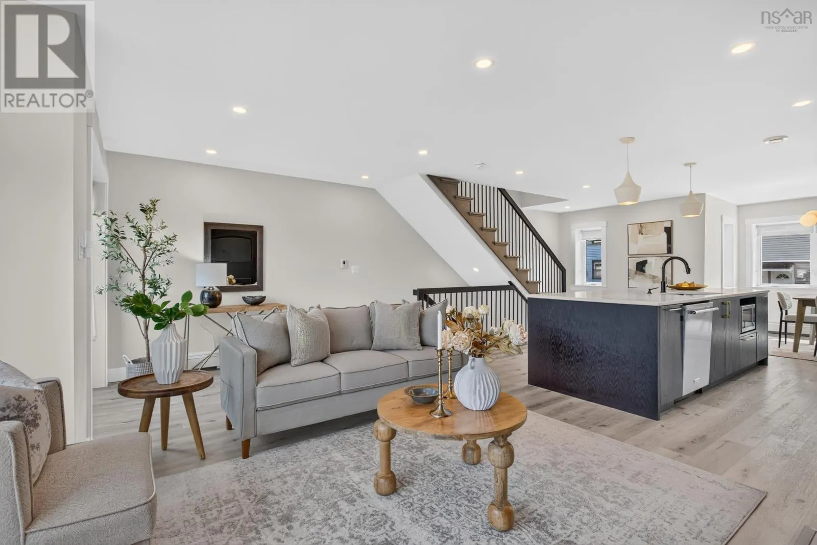 2371 Creighton Street