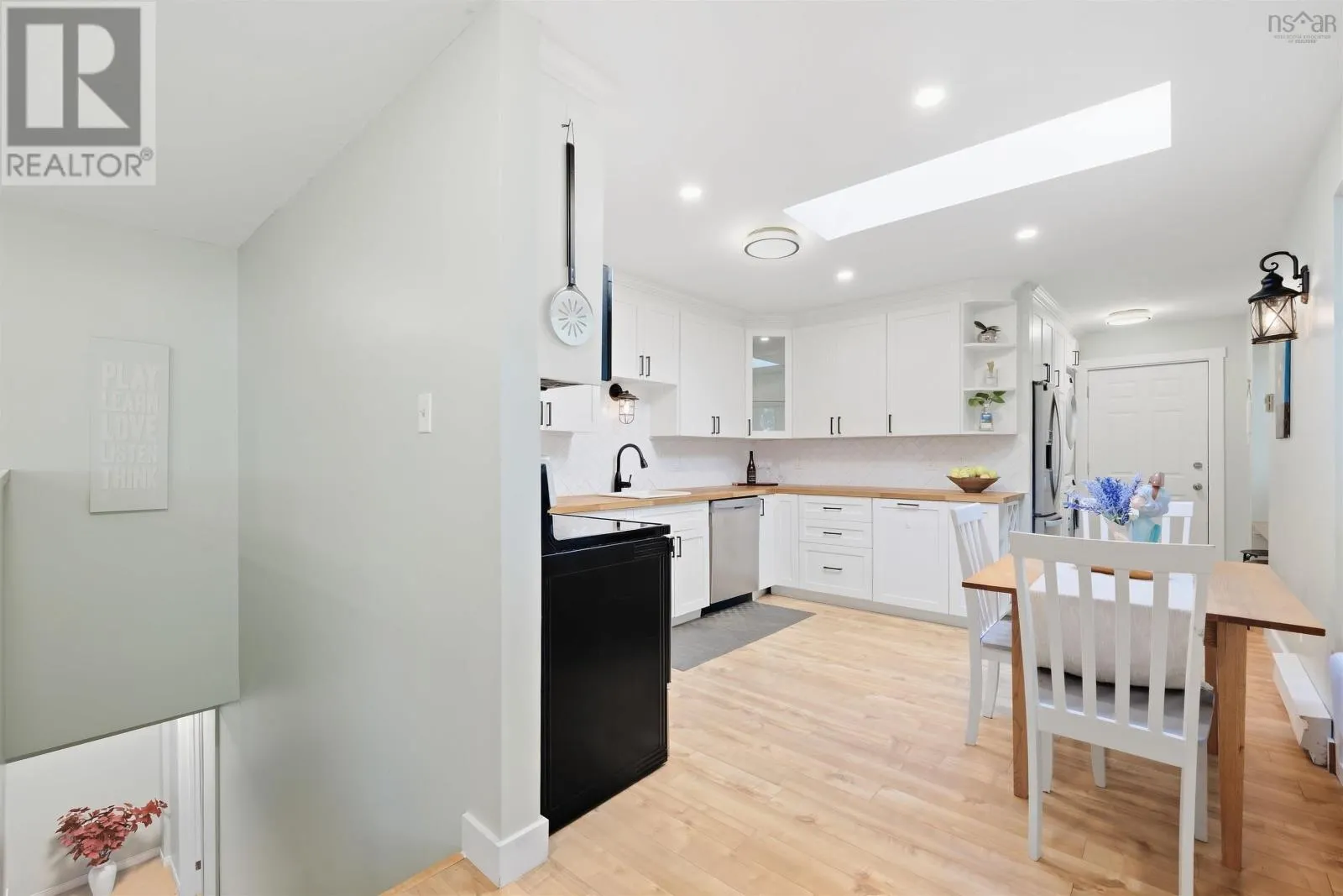 15 Micmac Drive