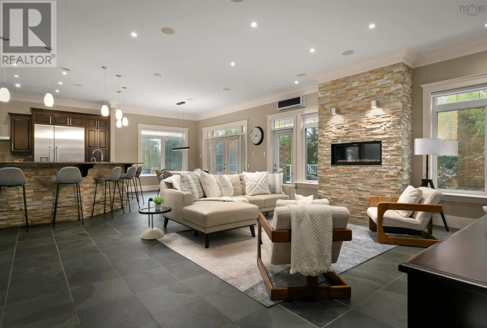 82 Helmsman Court