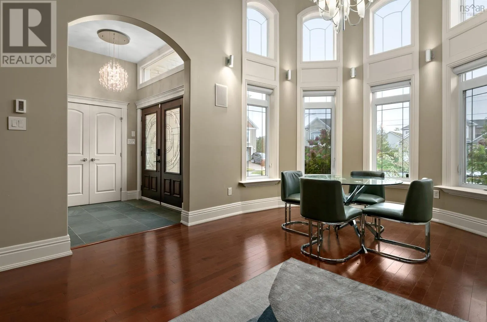 82 Helmsman Court