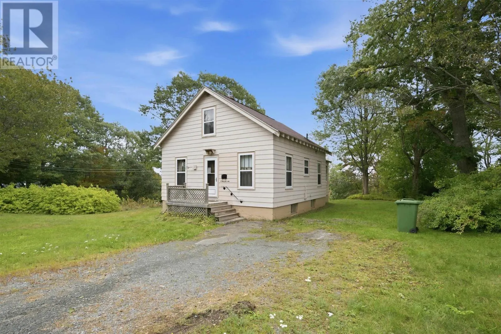 4 Holland Avenue