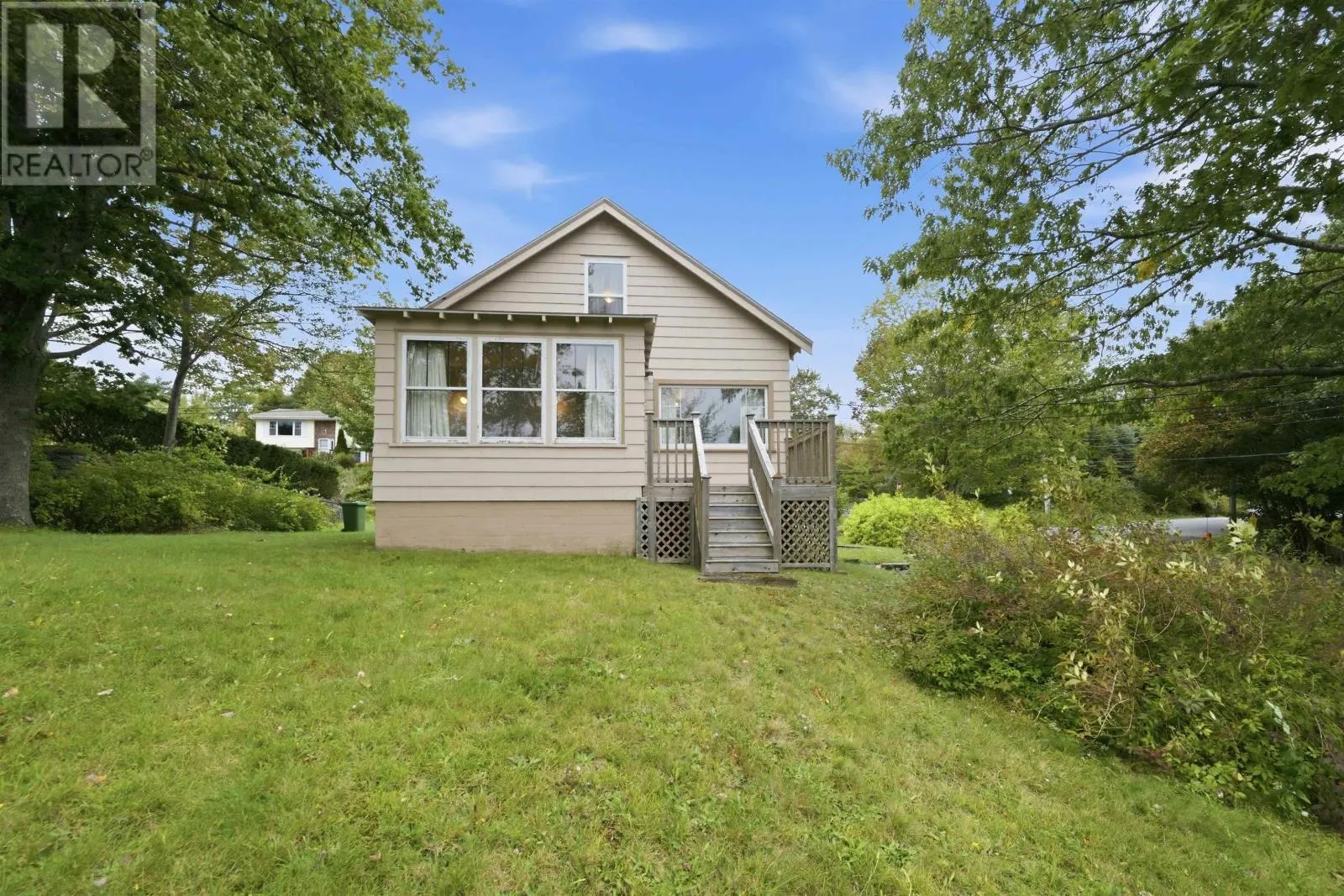 4 Holland Avenue