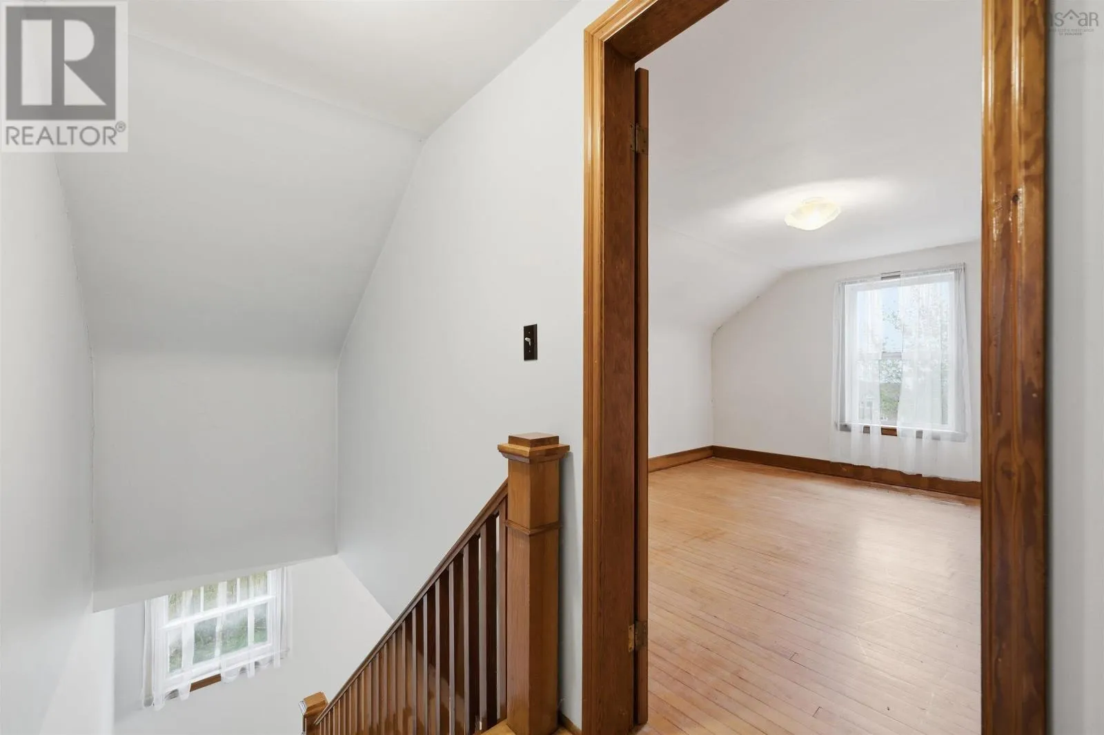 4 Holland Avenue