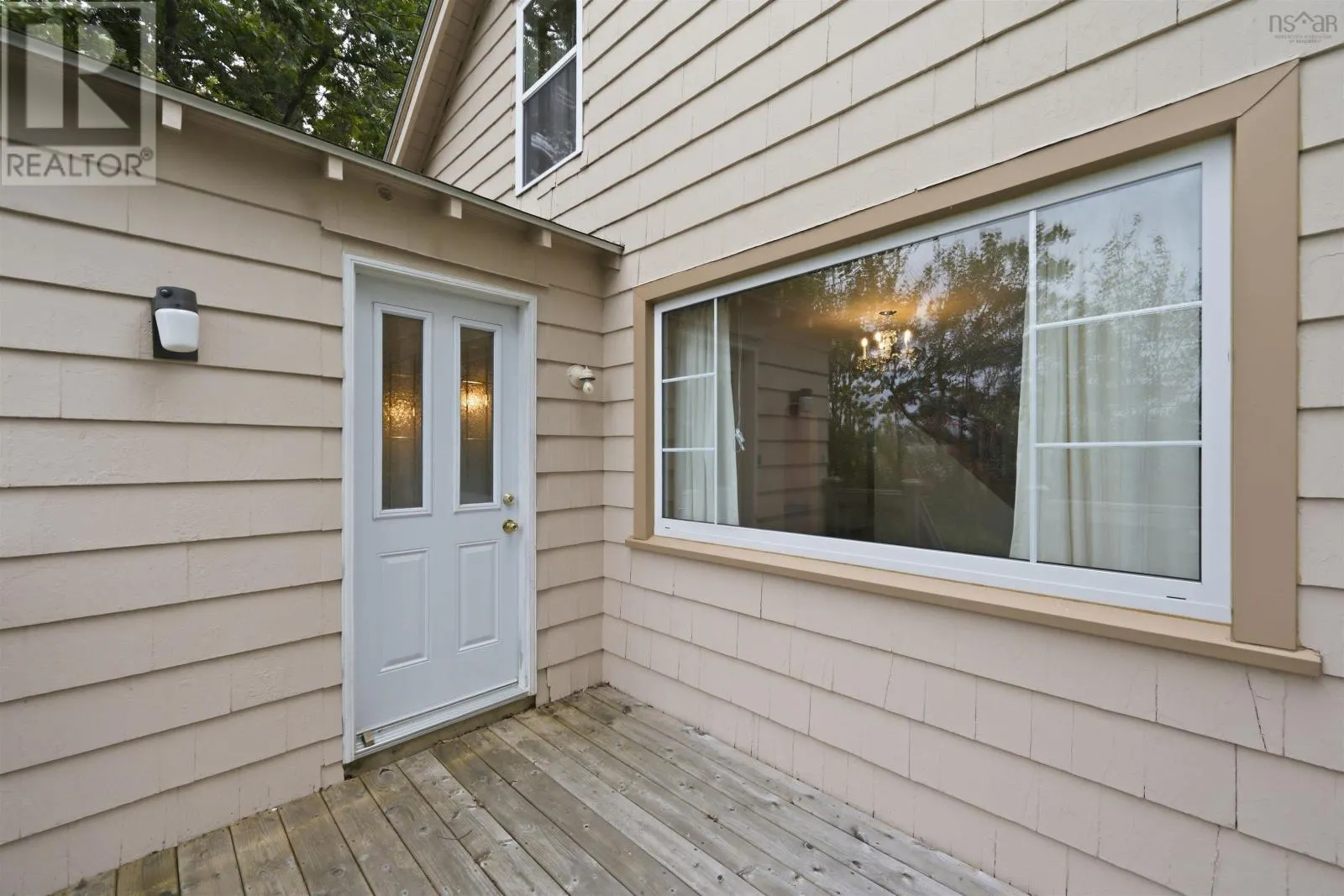 4 Holland Avenue