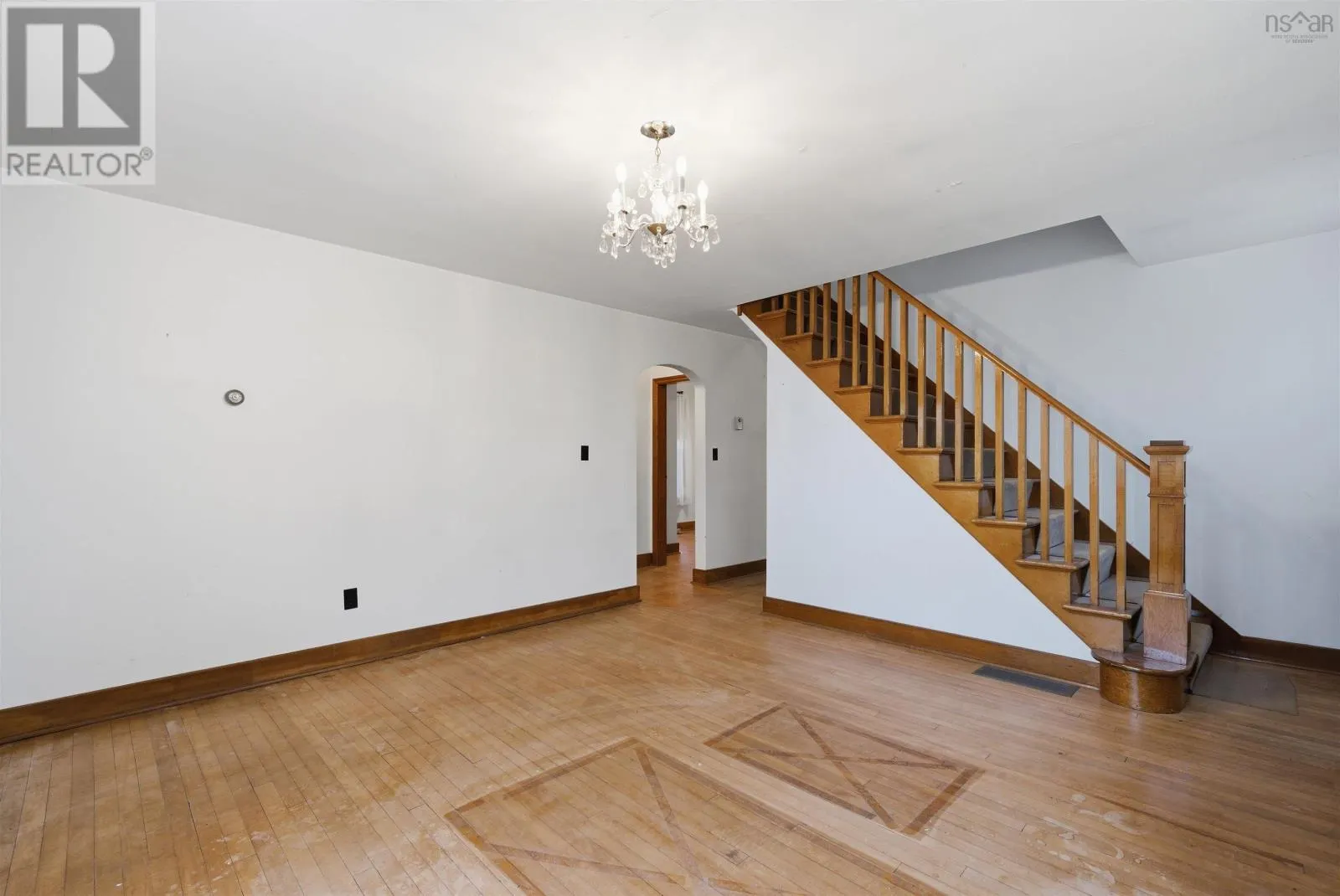 4 Holland Avenue