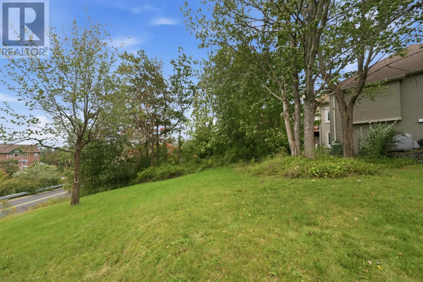 4 Holland Avenue