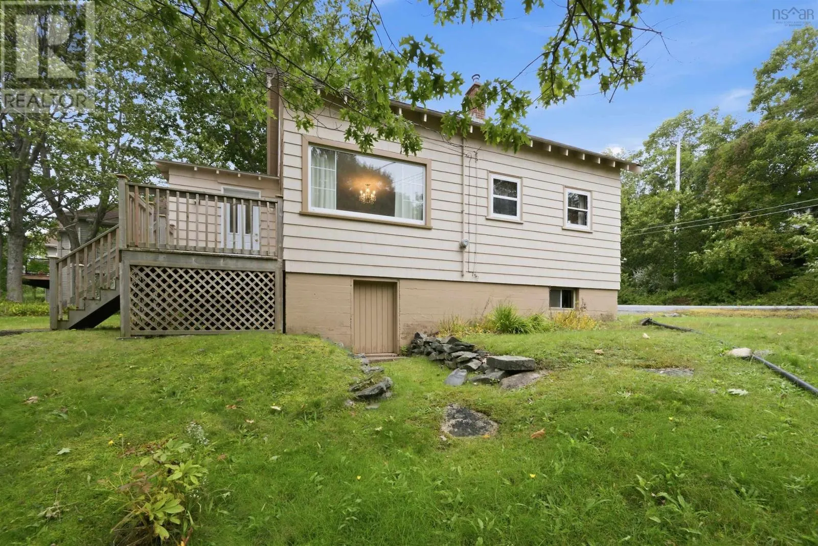 4 Holland Avenue