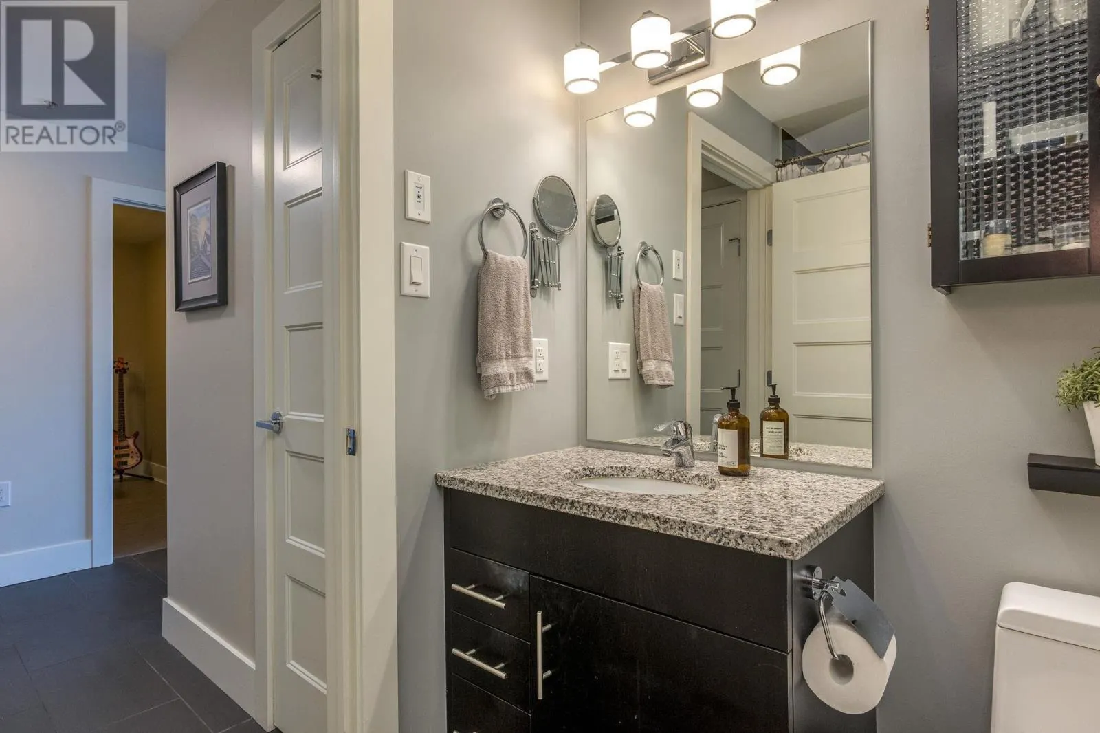 1007 15 Kings Wharf Place