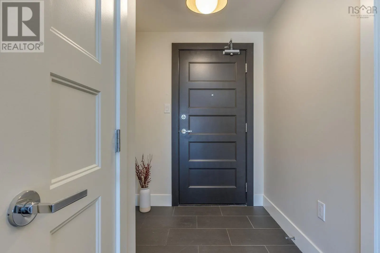 1007 15 Kings Wharf Place