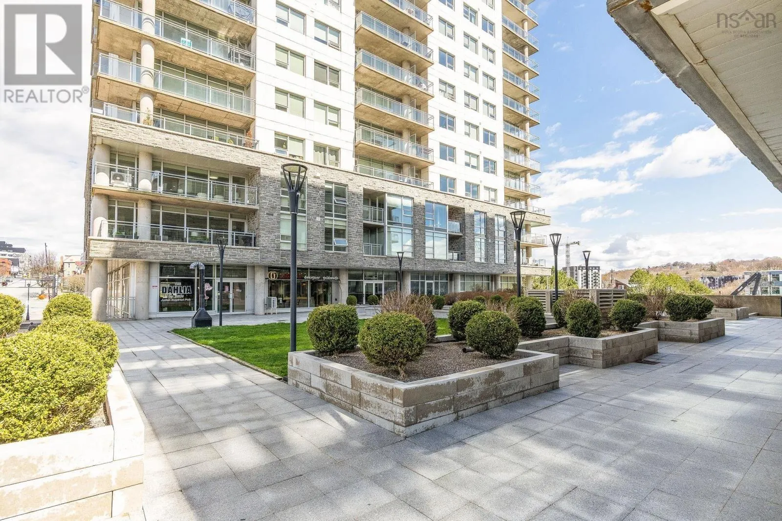 1007 15 Kings Wharf Place
