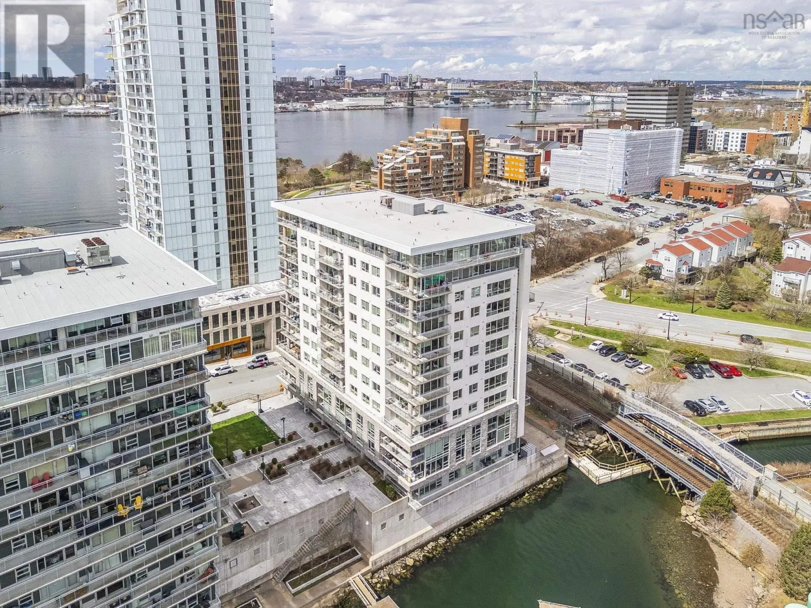1007 15 Kings Wharf Place