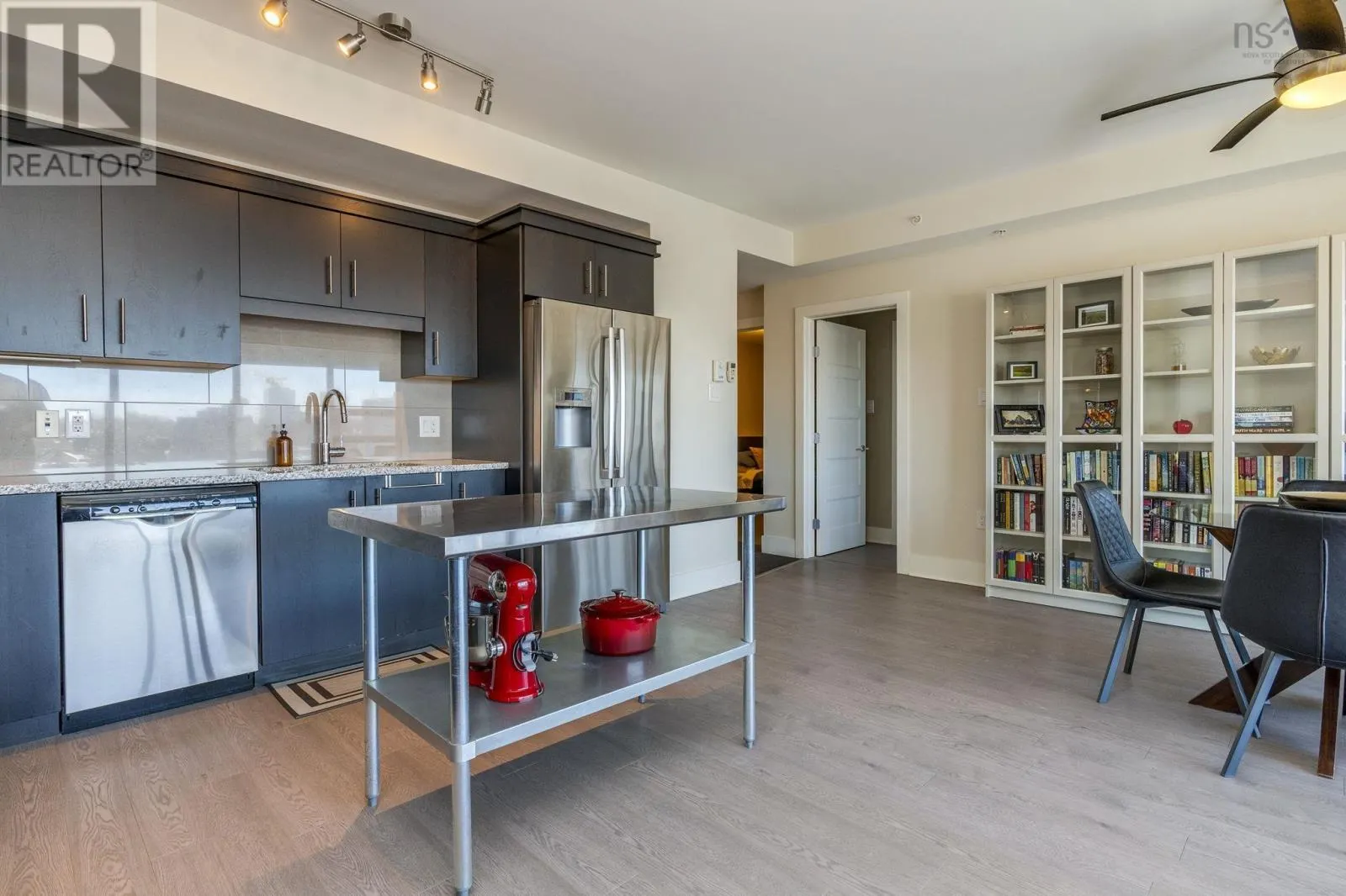 1007 15 Kings Wharf Place
